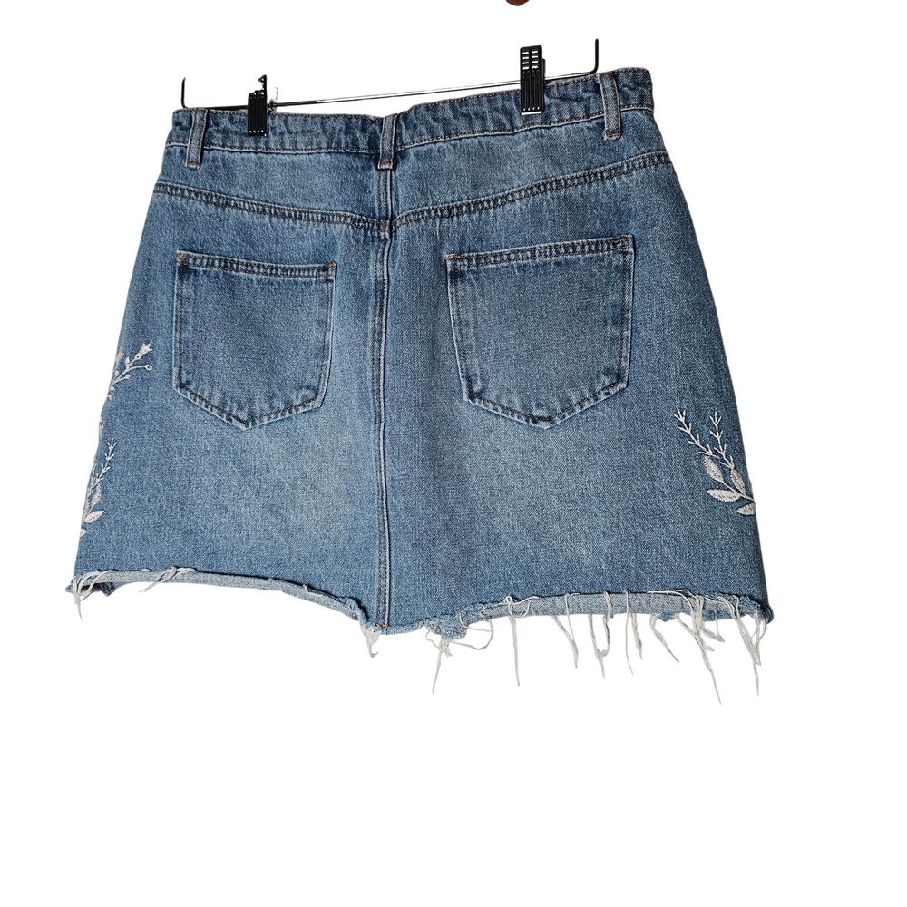 Denim Co. Embroidered Denim Skirt‎ Blue Frayed Hem Women's Size 10 - Picture 5 of 9